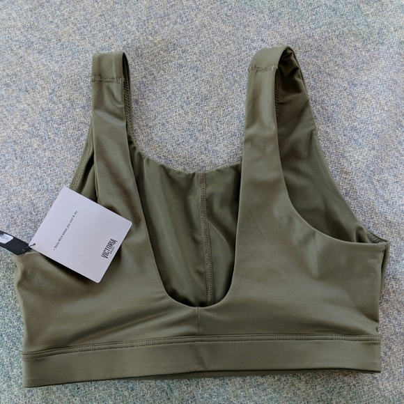 Victoria's Secret sports bra. - Picture 2 of 3